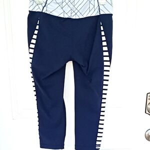 Athleta women's leggings Navy Blue Excellent Condition